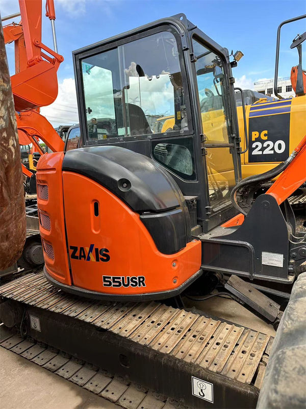 İkinci el Hitachi Zx55 Mini Paletli Ekskavatör Ağırlığı 5ton Kırmızı Renk