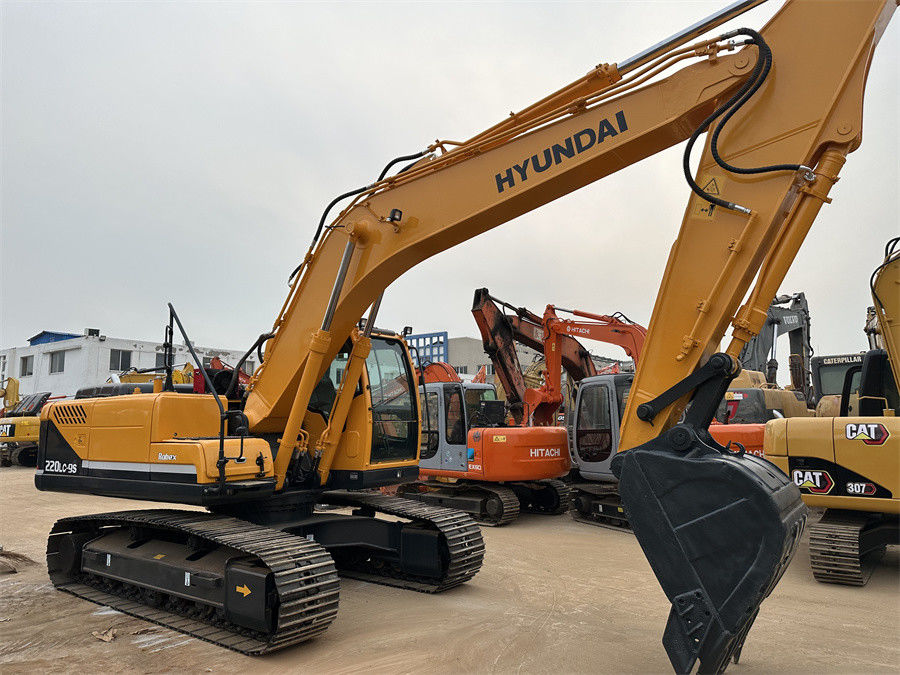Orijinal Hyundai 220 Kazı makinesi Hidrolik Gezgin Kore'de üretilen R220lc 9s