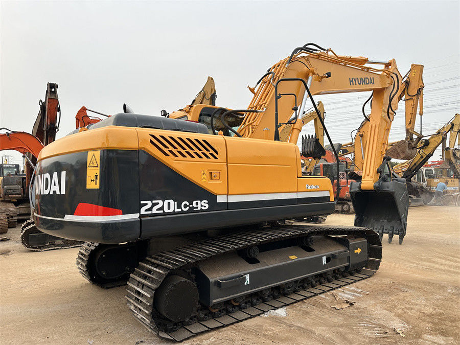Orijinal Hyundai 220 Kazı makinesi Hidrolik Gezgin Kore'de üretilen R220lc 9s
