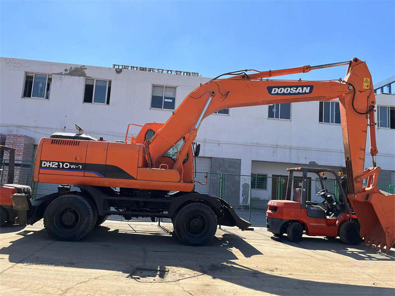 Orijinal Kullanılmış Doosan DH210W Tekerlekli Ekskavatör Kullanılmış Doosan 21 Tonluk Tekerlekli Ekskavatör