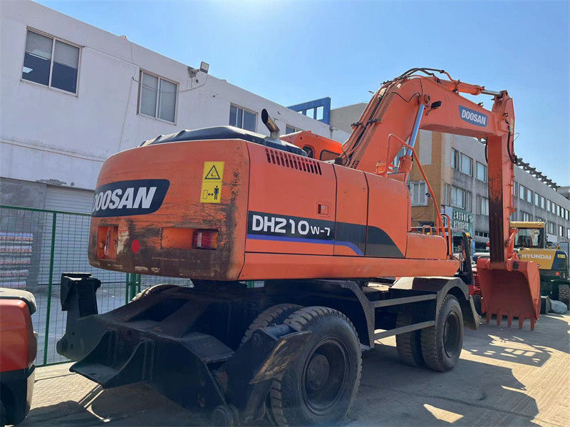 Orijinal Kullanılmış Doosan DH210W Tekerlekli Ekskavatör Kullanılmış Doosan 21 Tonluk Tekerlekli Ekskavatör