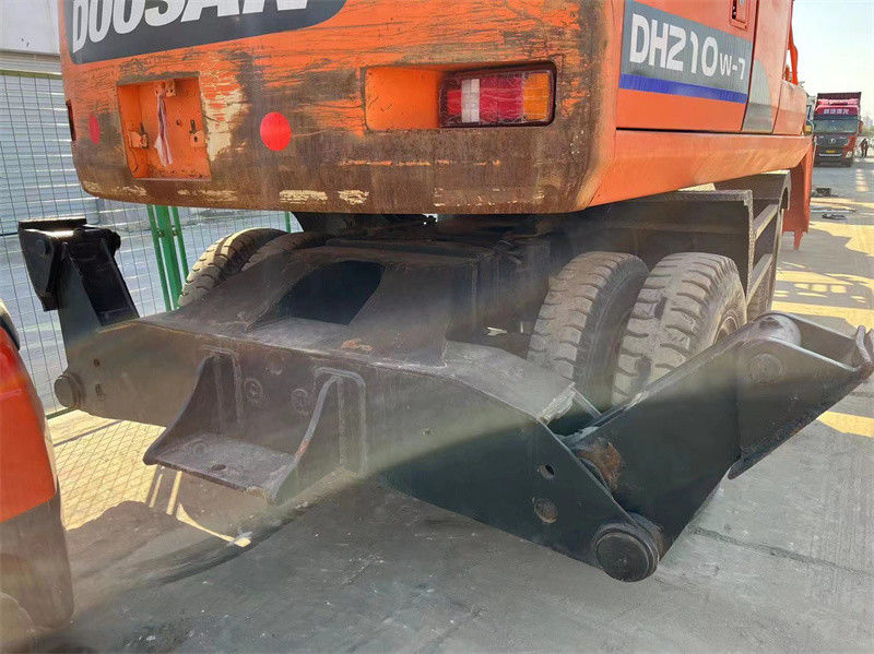 Orijinal Kullanılmış Doosan DH210W Tekerlekli Ekskavatör Kullanılmış Doosan 21 Tonluk Tekerlekli Ekskavatör
