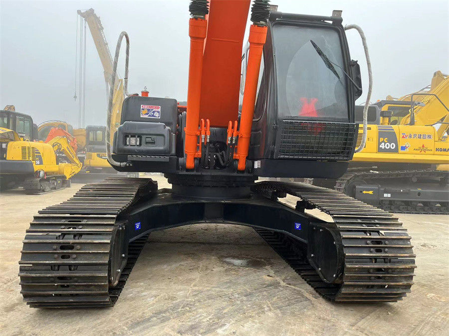Japonya'dan ithal edilen kullanılmış Hitachi ZX210 kazıcı direkt enjeksiyonlu güçlü gövde ile