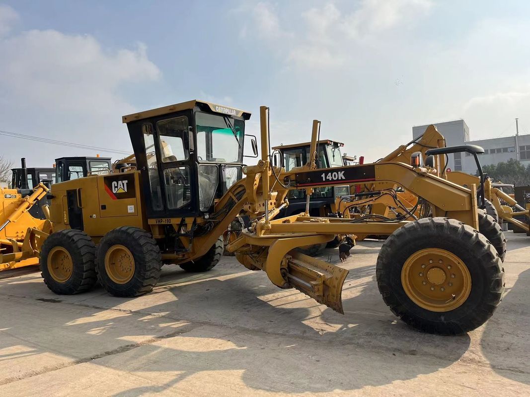 Kullanılmış Caterpillar Motor Grader 140K stokta İkinci El Cat 140 Motor Grader