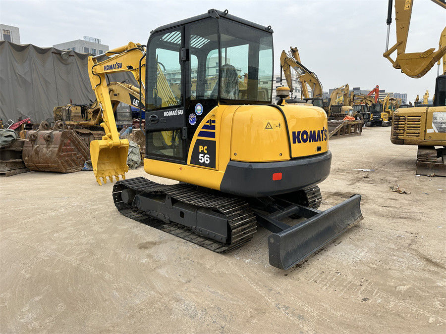 Küçük Japonya Komatsu PC56 Kullanılmış Hidrolik Kazıcı Mini Boyut Kılıçlı 5 Ton Ağırlık