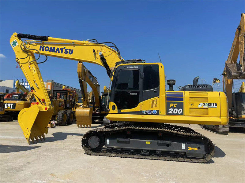 Ucuz kullanılmış Japonya kazık makinesi Komatsu PC200-8 800 mm'lik raylı sürünen kazık makinesi