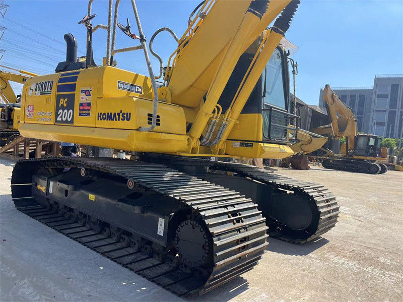 Ucuz kullanılmış Japonya kazık makinesi Komatsu PC200-8 800 mm'lik raylı sürünen kazık makinesi
