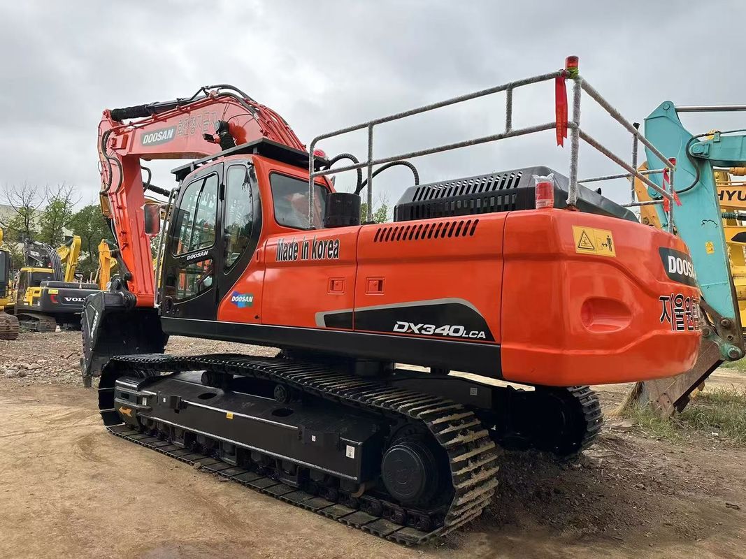 34 ton Kullanılmış Doosan DX340LCA Kazı makinesi İkinci El Doosan DX340 Crawler Kazı makinesi