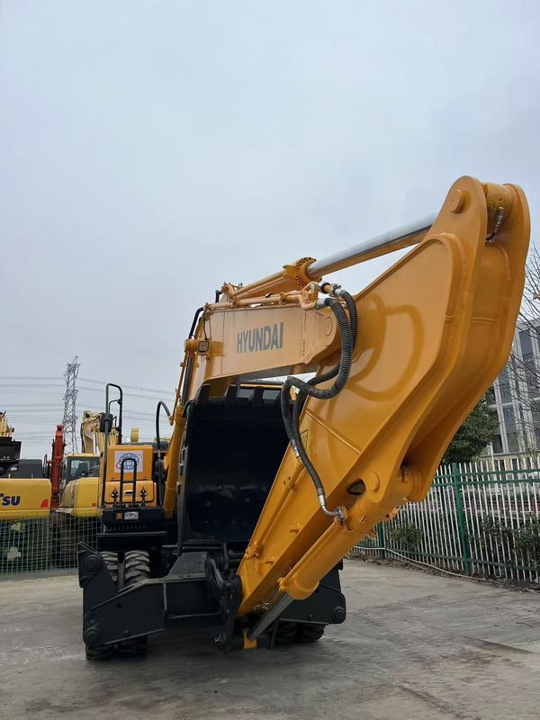 Taşınma Türü Kullanılmış Hyundai R210W-9 Tekerlekli Ekskavator 21 Ton Kullanılmış Hyundai Tekerlekli Ekskavator