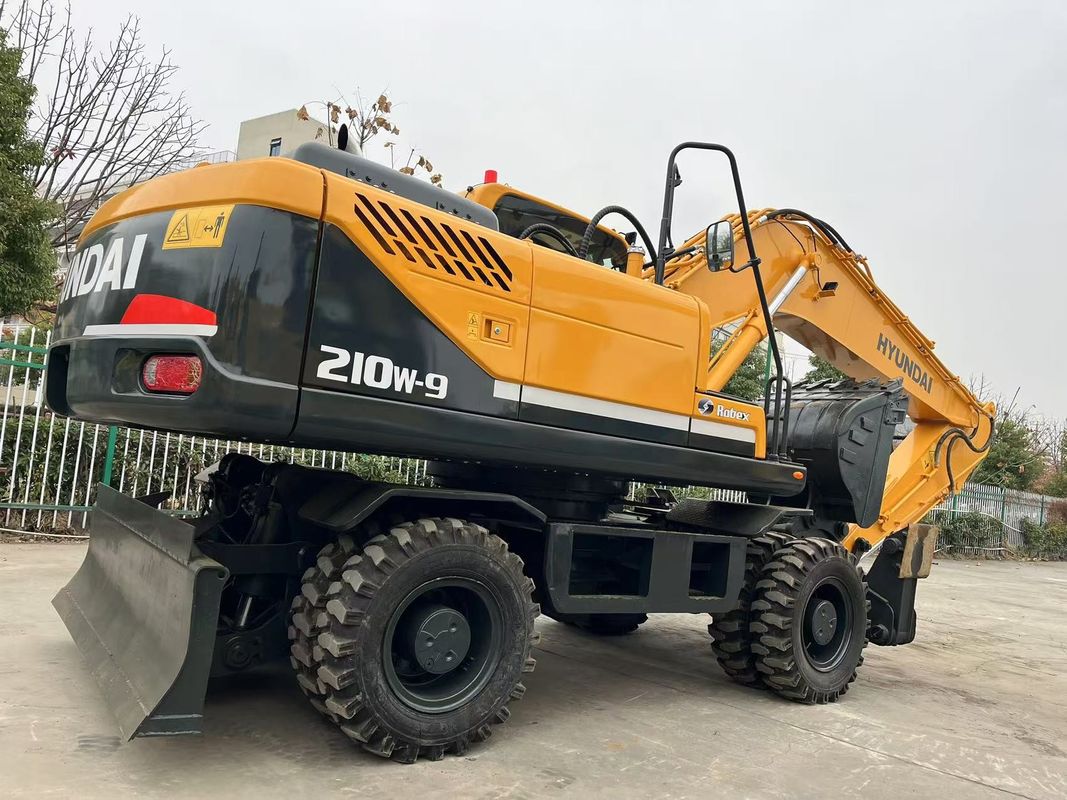 Taşınma Türü Kullanılmış Hyundai R210W-9 Tekerlekli Ekskavator 21 Ton Kullanılmış Hyundai Tekerlekli Ekskavator