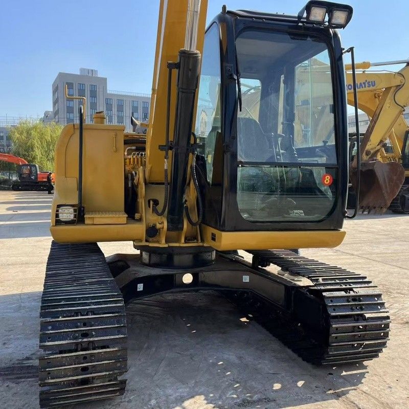 2.83L Yer değiştirme kullanılmış küçük CAT 307D kazıcı 4070mm maksimum kazma derinliği ile