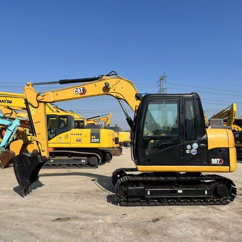 2.83L Yer değiştirme kullanılmış küçük CAT 307D kazıcı 4070mm maksimum kazma derinliği ile