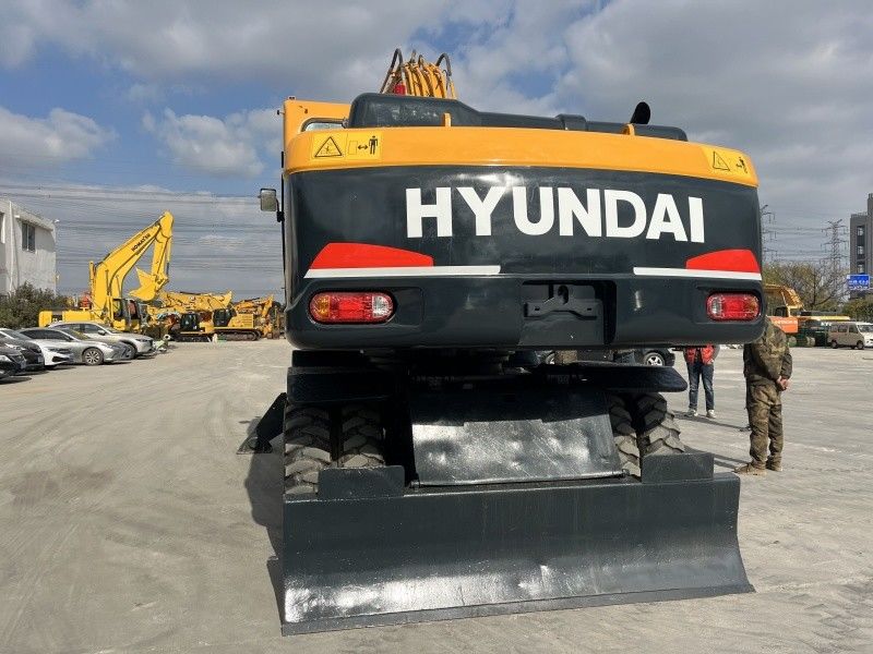Kullanılmış Hyundai 210w-9 tekerlekli ekskavatör 21 ton orta boy kullanılmış ekskavatörler