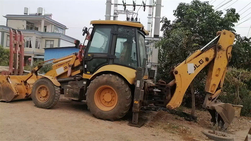 Kaynağı Kullanılmış SDLG B877 Bölünmüş kovalı Backhoe Yükleyici İkinci El SDLG Tekerlekli Backhoe Yükleyici