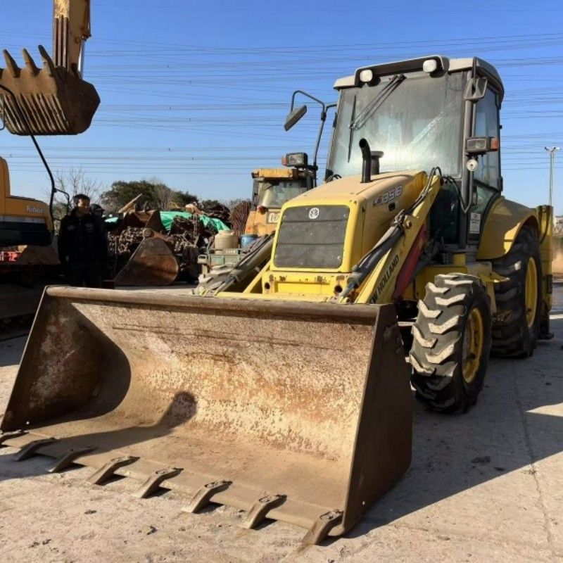 Orijinal Renk New Holland yükleyici Backhoe LB85 Endüstriyel traktör