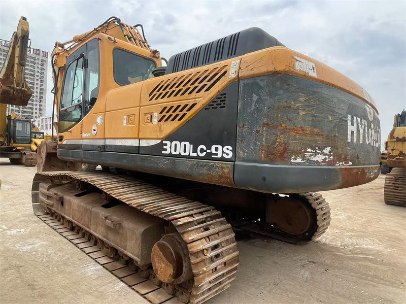 Satılık kullanılmış Hyundai R300LC-9S kazıcı iyi bakımlı çalışmaya hazır