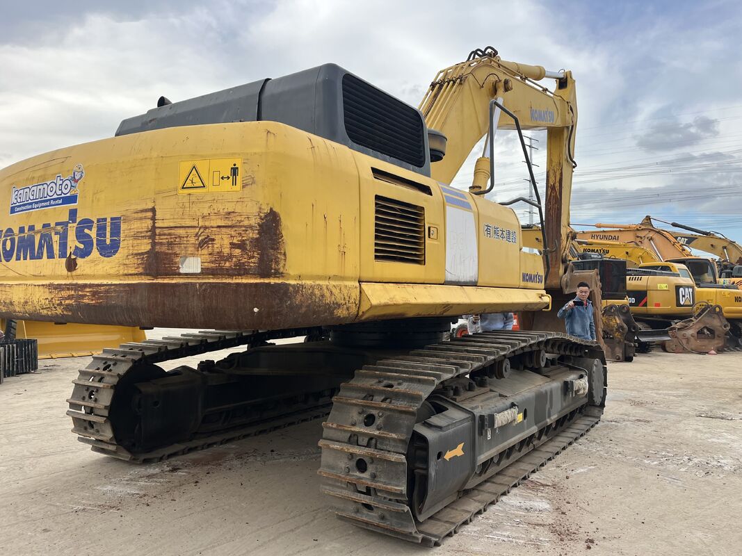 Büyük 45 Ton Kullanılmış Komatsu PC450-8 Hidrolik Sürünen Ekskavatör 3. Seviye Emisyon ve 257 KW Motorlu