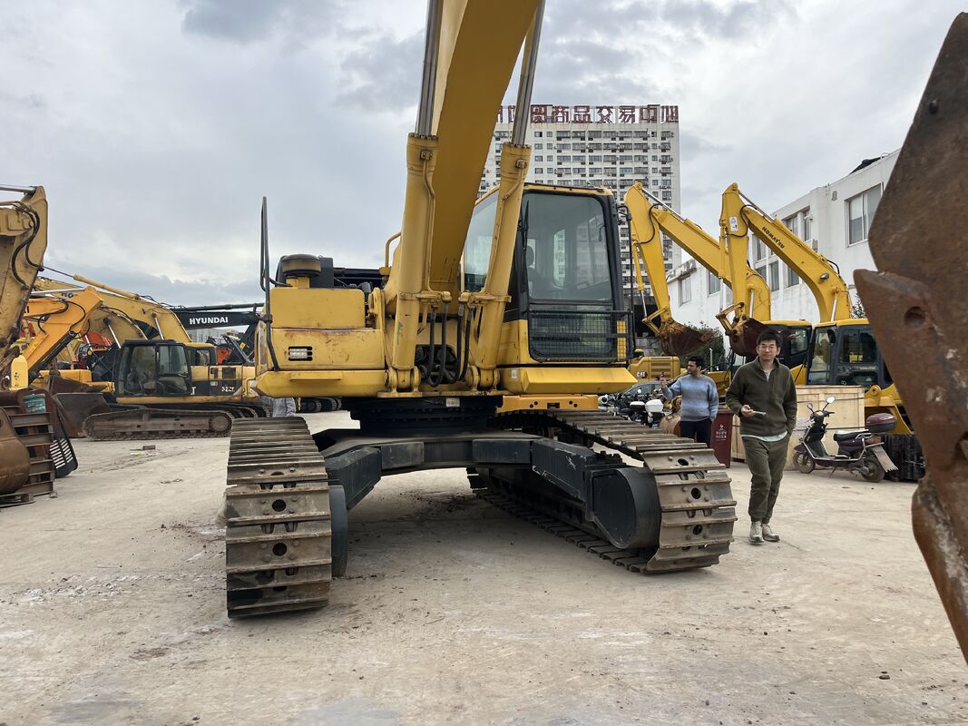 Büyük 45 Ton Kullanılmış Komatsu PC450-8 Hidrolik Sürünen Ekskavatör 3. Seviye Emisyon ve 257 KW Motorlu
