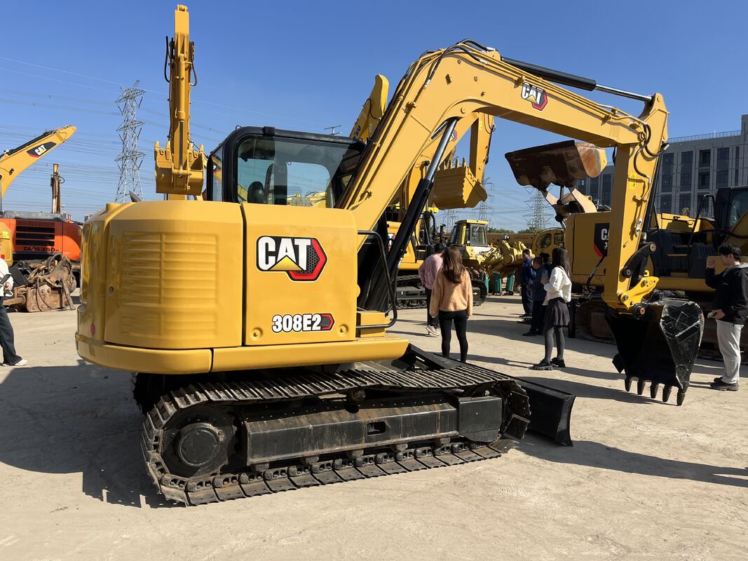 8 tonluk Caterpillar 308E2 mini ekskavatörü satılıyor.