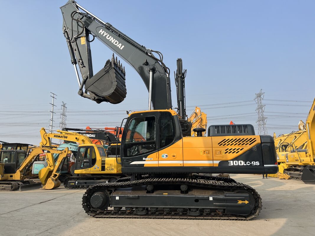 Kullanılmış Hyundai Excavator 300LC-9 Heavy Duty Makine Yüksek Güçlü Dayanıklı Motor Sabit Çalışma Zorlu Toprağı Taşımak Görevleri için Mükemmel