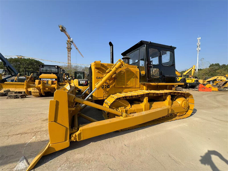 3306 Motoru, 20230kg İşlem Ağırlığı ve Düz Eğilime Saçan Blade ile Orijinal Kullanılmış CAT D7G Buldozer
