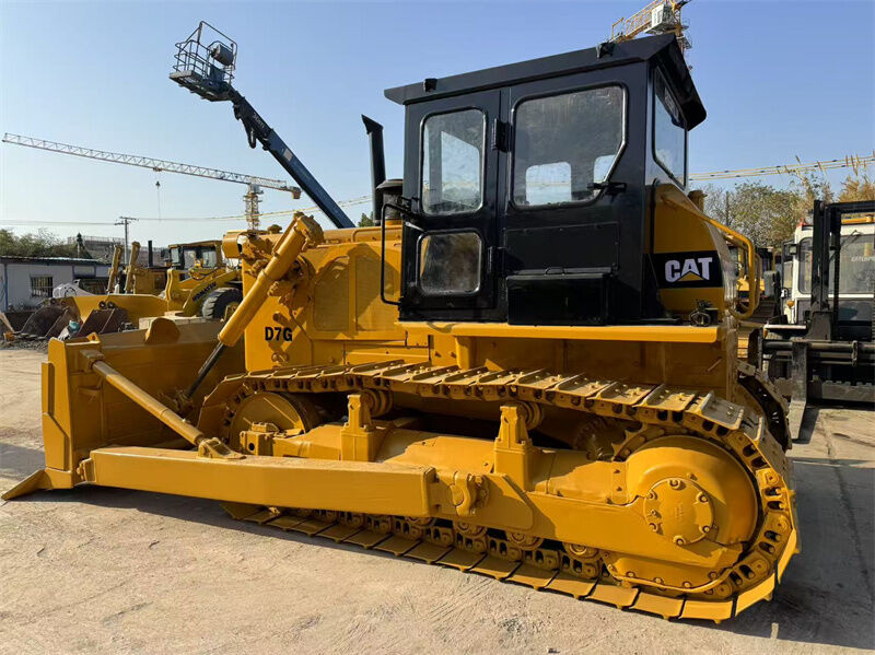 3306 Motoru, 20230kg İşlem Ağırlığı ve Düz Eğilime Saçan Blade ile Orijinal Kullanılmış CAT D7G Buldozer