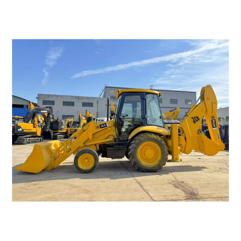 1.1m3 kova kapasitesi, 81kw güç ve bir yıllık garanti ile kullanılan JCB 3CX Backhoe Loader